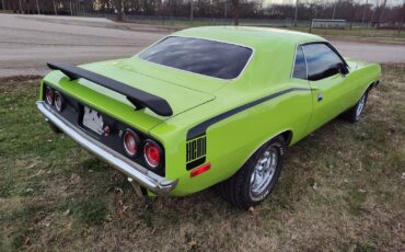 Plymouth-Barracuda-1973-Coupe-5