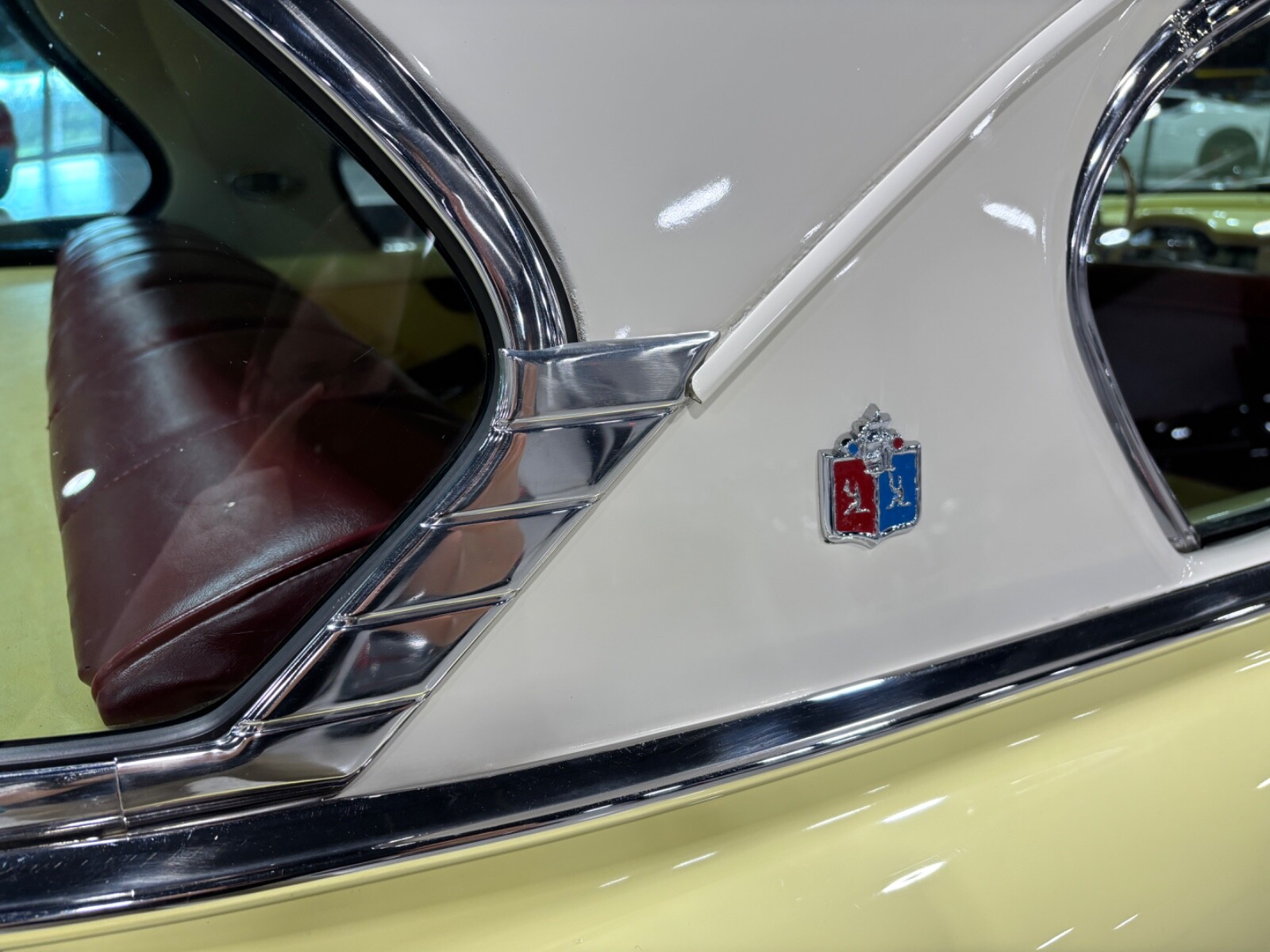Plymouth-Belvedere-1954-Coupe-31