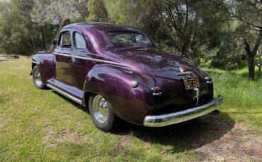 Plymouth-Business-coupe-1948-purple-1