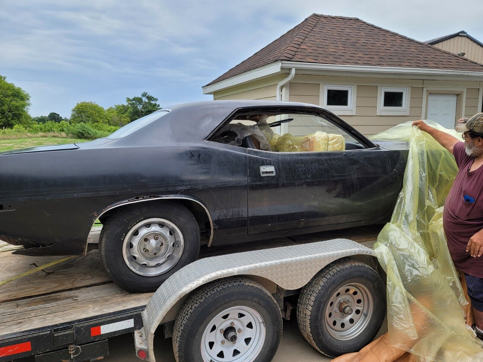 Plymouth-Cuda-1973-Coupe-4