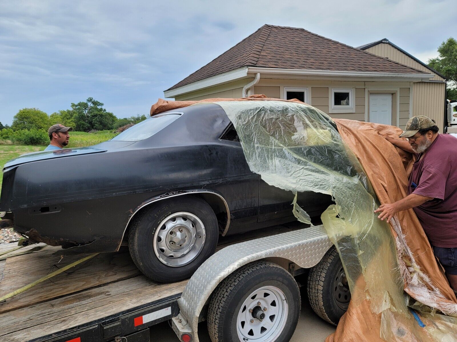 Plymouth-Cuda-1973-Coupe-5
