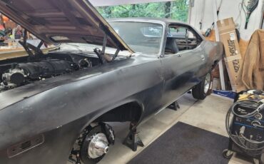 Plymouth-Cuda-1973-Coupe-8