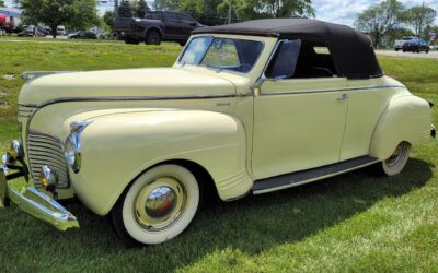 Plymouth Deluxe 1941 --