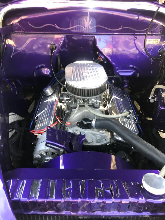 Plymouth-Deluxe-special-1947-purple-4
