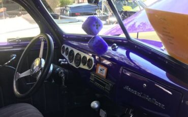 Plymouth-Deluxe-special-1947-purple-5