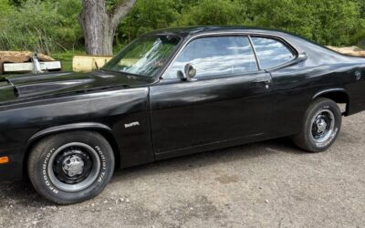 Plymouth Duster  1971 black