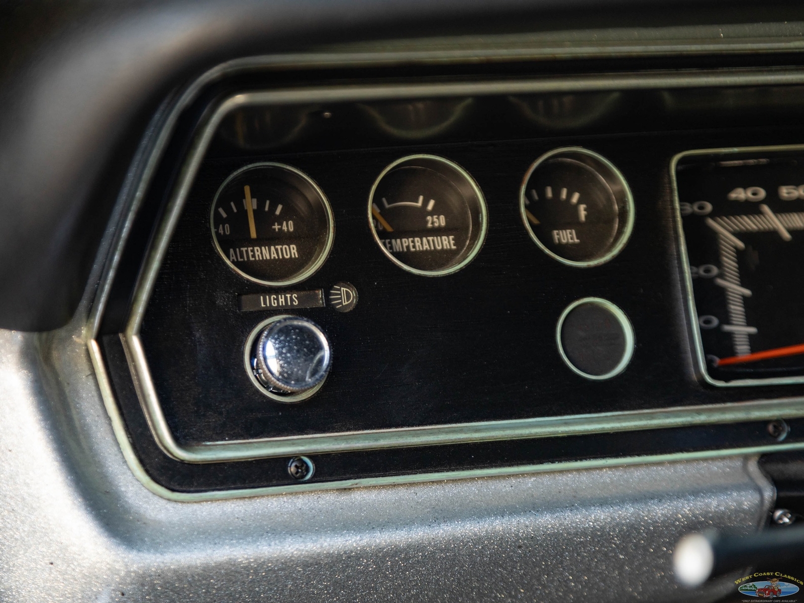 Plymouth-Duster-1972-36