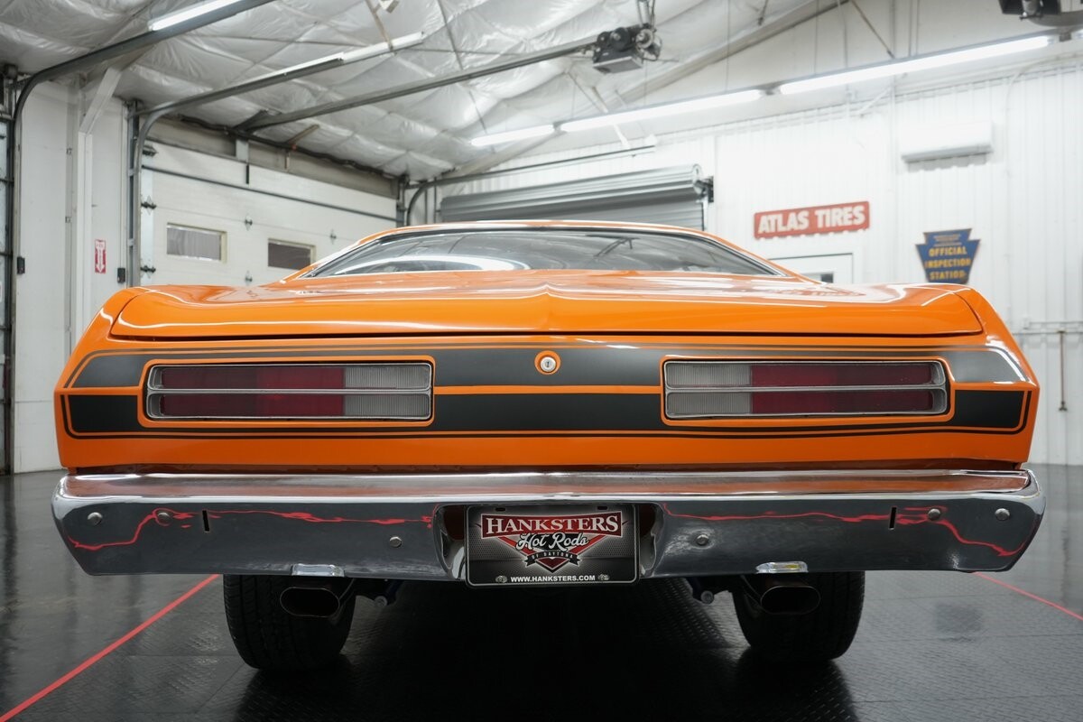 Plymouth-Duster-1972-Coupe-12