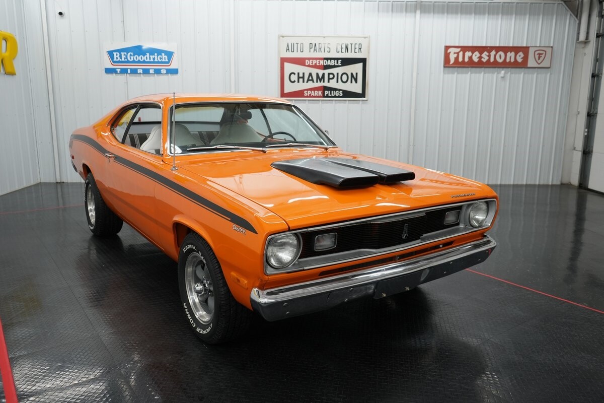 Plymouth-Duster-1972-Coupe-22