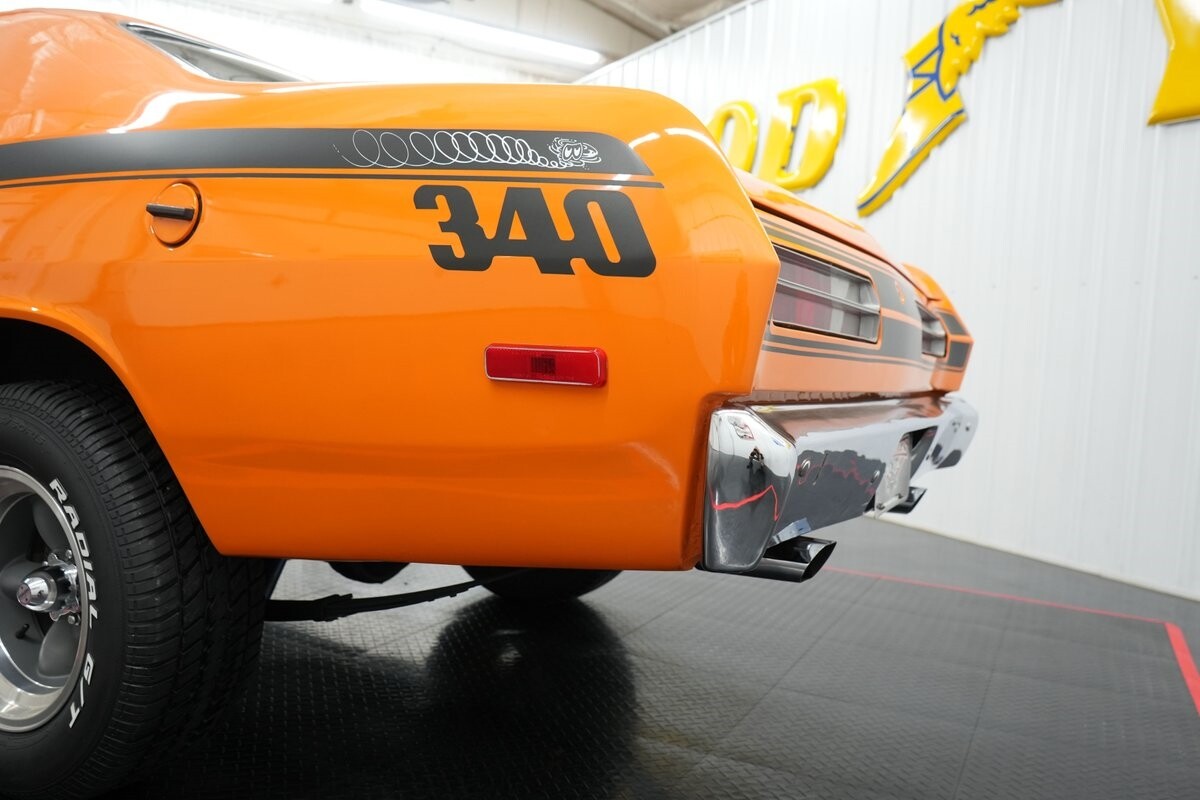Plymouth-Duster-1972-Coupe-8