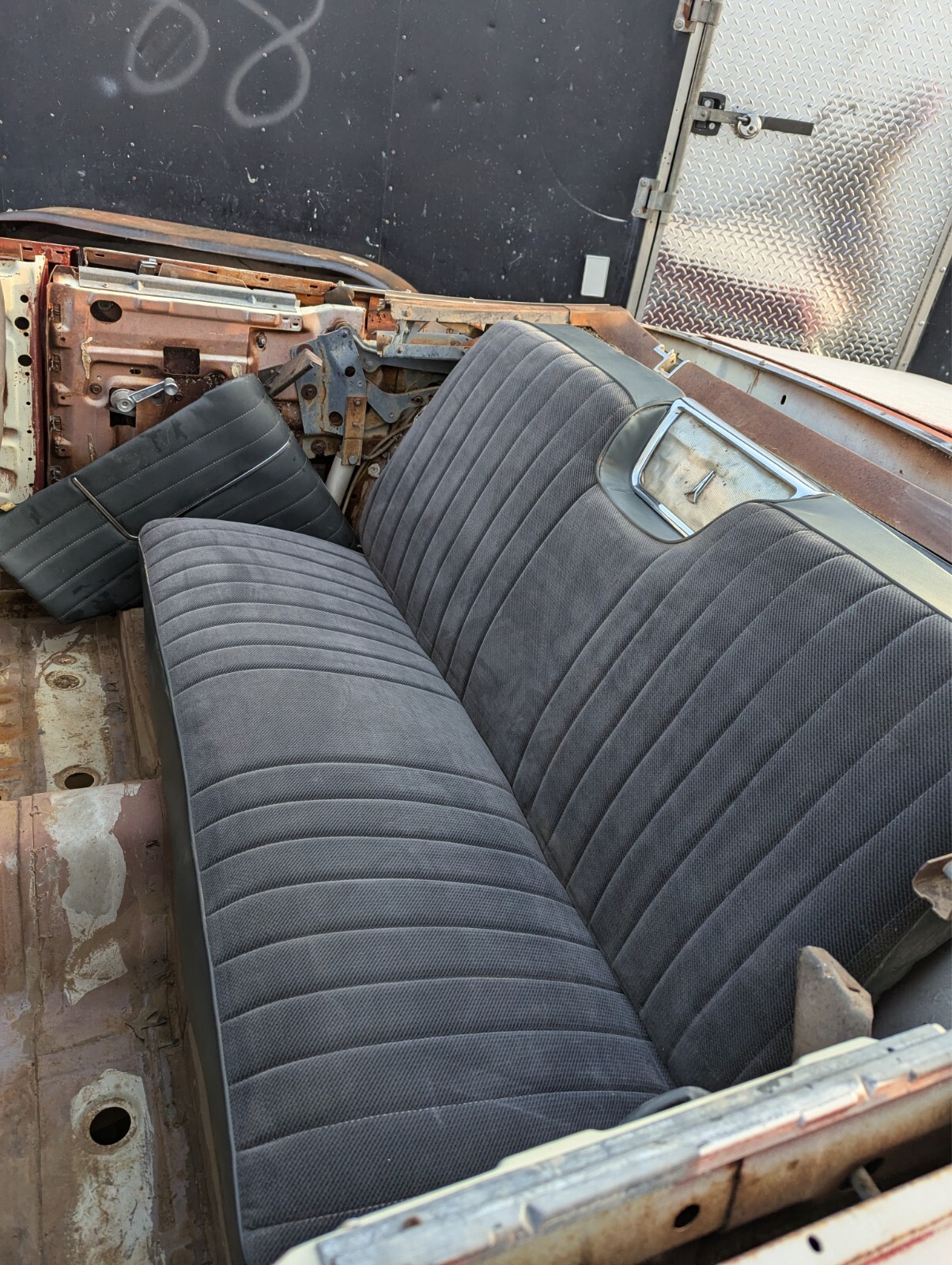 Plymouth-Fury-1965-Convertible-17