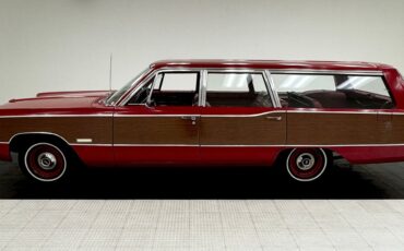 Plymouth-Fury-1968-Station-Wagon-1