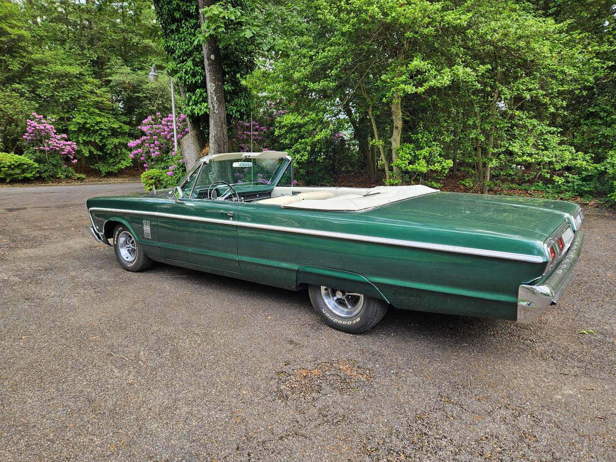 Plymouth-Fury-iii-convertible-1966