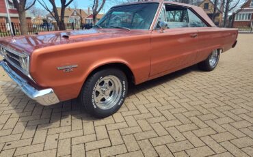 Plymouth-GTX-1967-Sedan-12