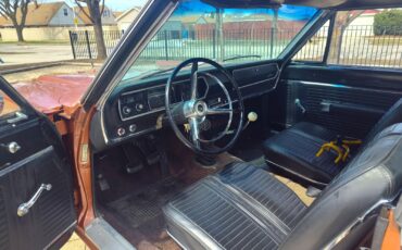 Plymouth-GTX-1967-Sedan-14