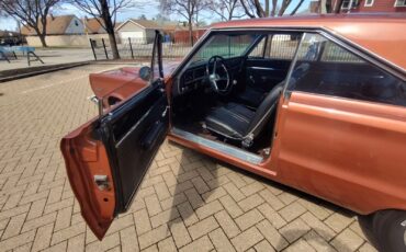 Plymouth-GTX-1967-Sedan-19