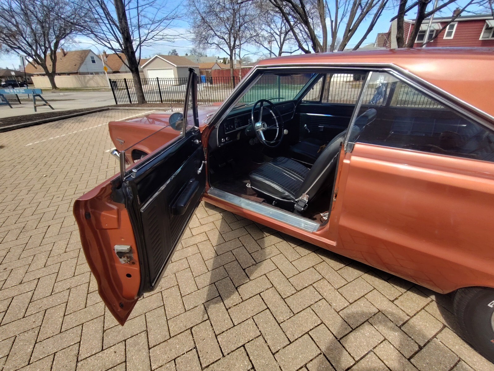 Plymouth-GTX-1967-Sedan-19