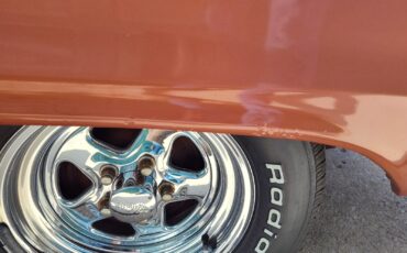 Plymouth-GTX-1967-Sedan-23