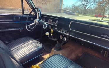 Plymouth-GTX-1967-Sedan-28