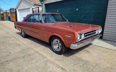 Plymouth-GTX-1967-Sedan-5