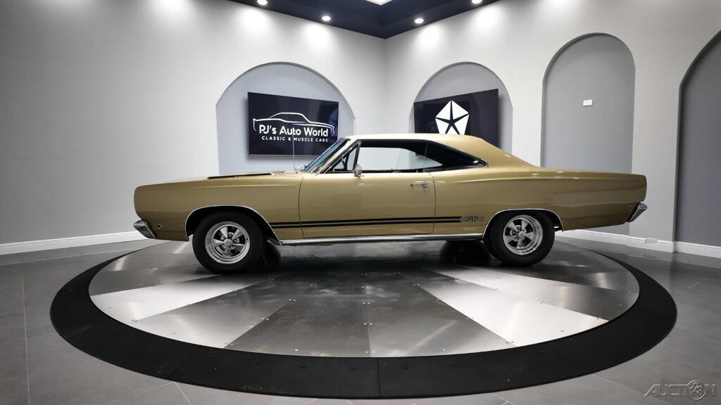 Plymouth-GTX-1968-1