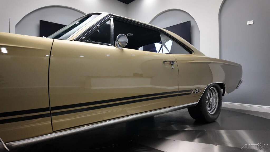 Plymouth-GTX-1968-18
