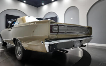 Plymouth-GTX-1968-23