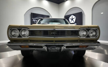 Plymouth-GTX-1968-8