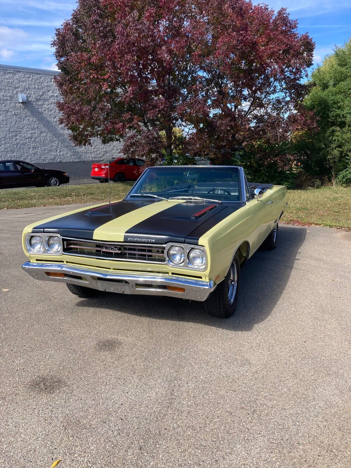Plymouth-GTX-1969-1
