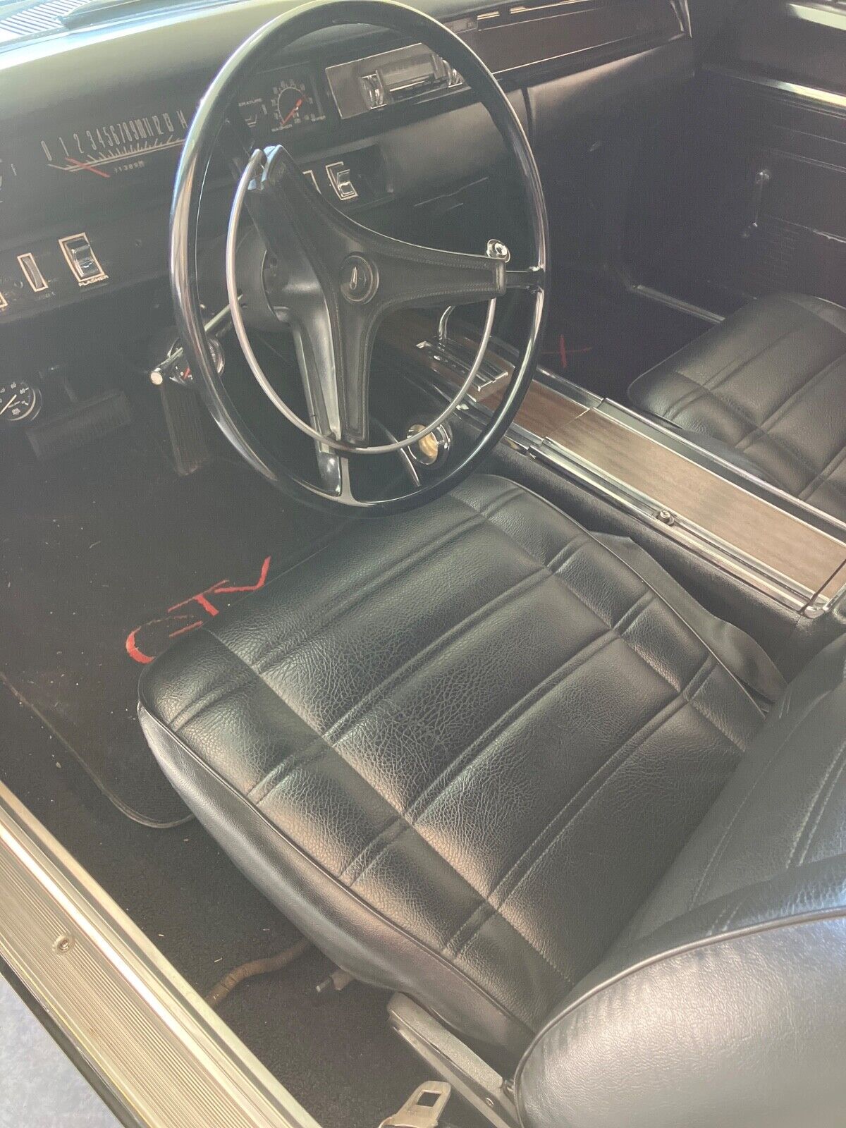 Plymouth-GTX-1969-5
