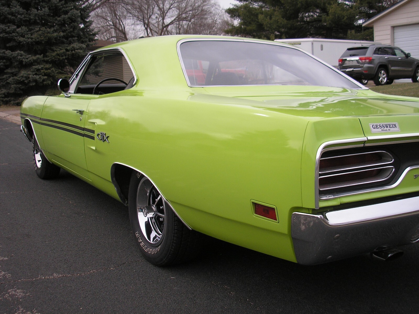 Plymouth-GTX-1970-Coupe-4