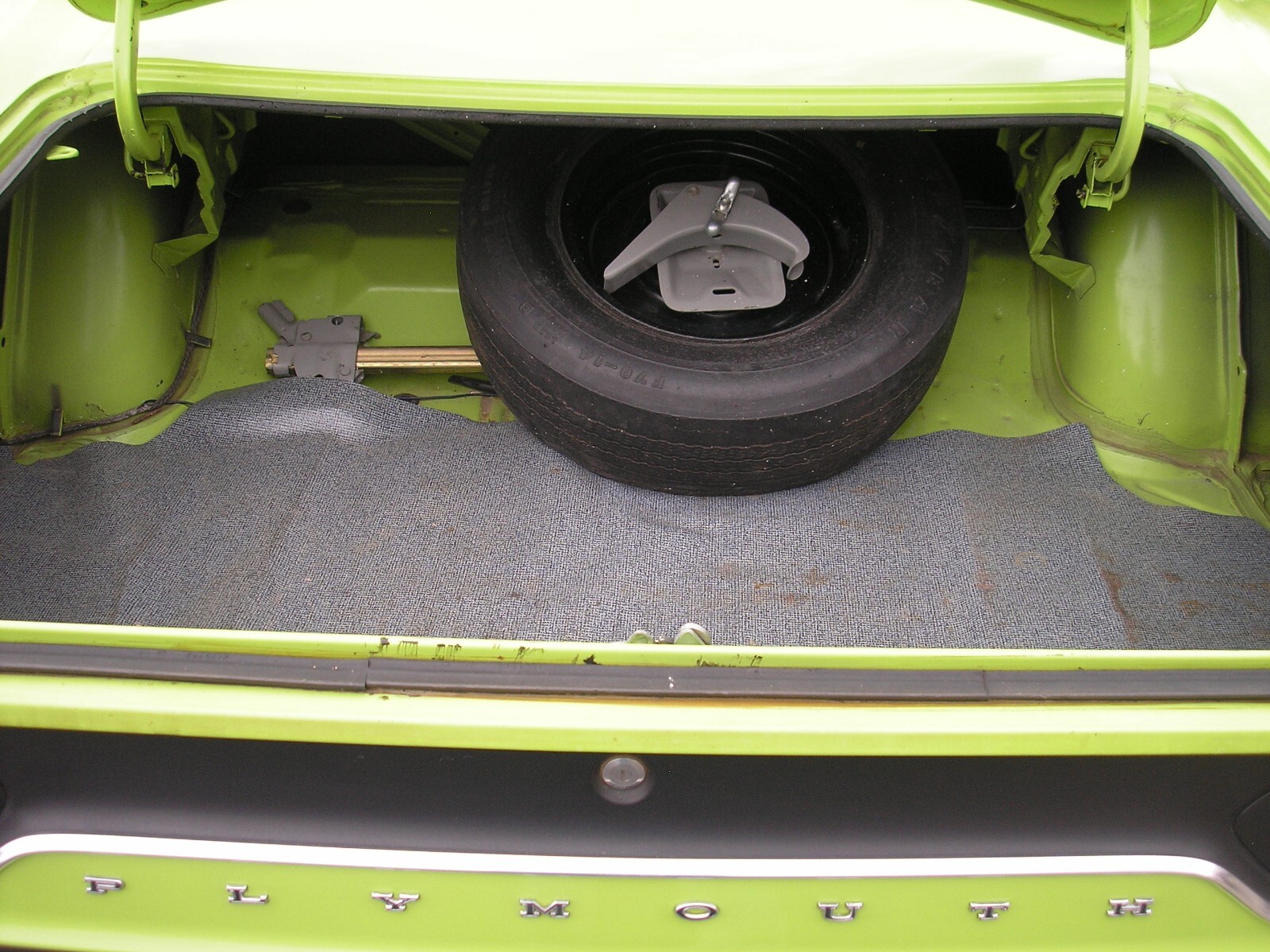Plymouth-GTX-1970-Coupe-8