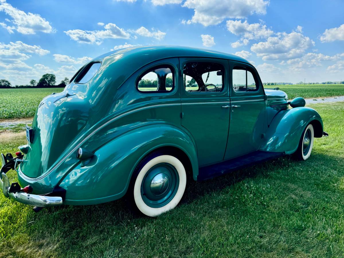 Plymouth-P-4-1937-green-3