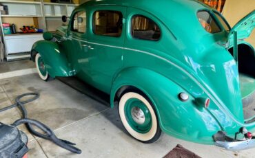 Plymouth-P-4-1937-green-4