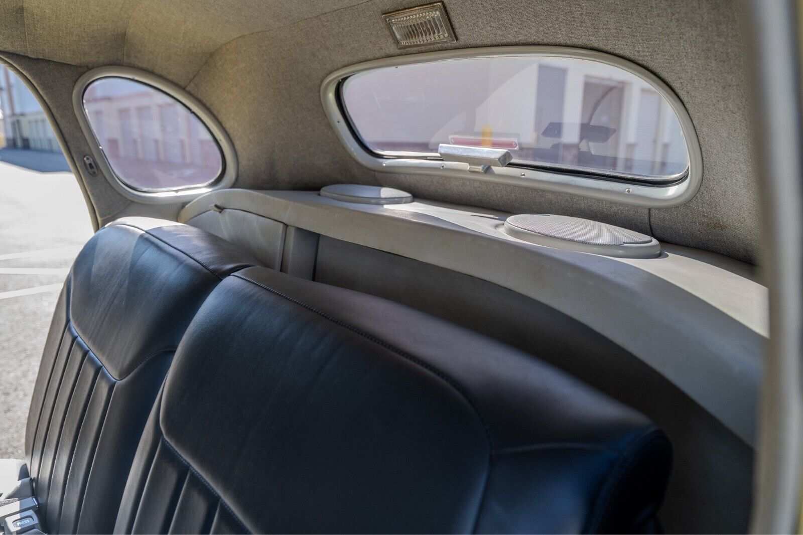Plymouth-P8-Deluxe-1939-Coupe-2