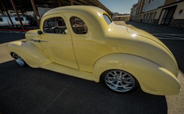 Plymouth-P8-Deluxe-1939-Coupe