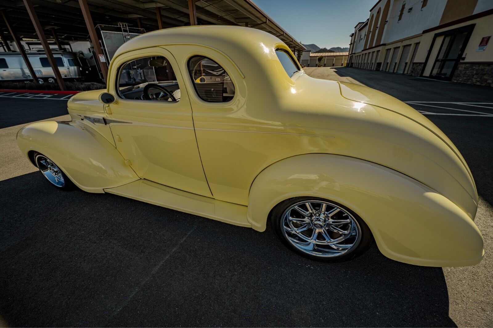 Plymouth-P8-Deluxe-1939-Coupe