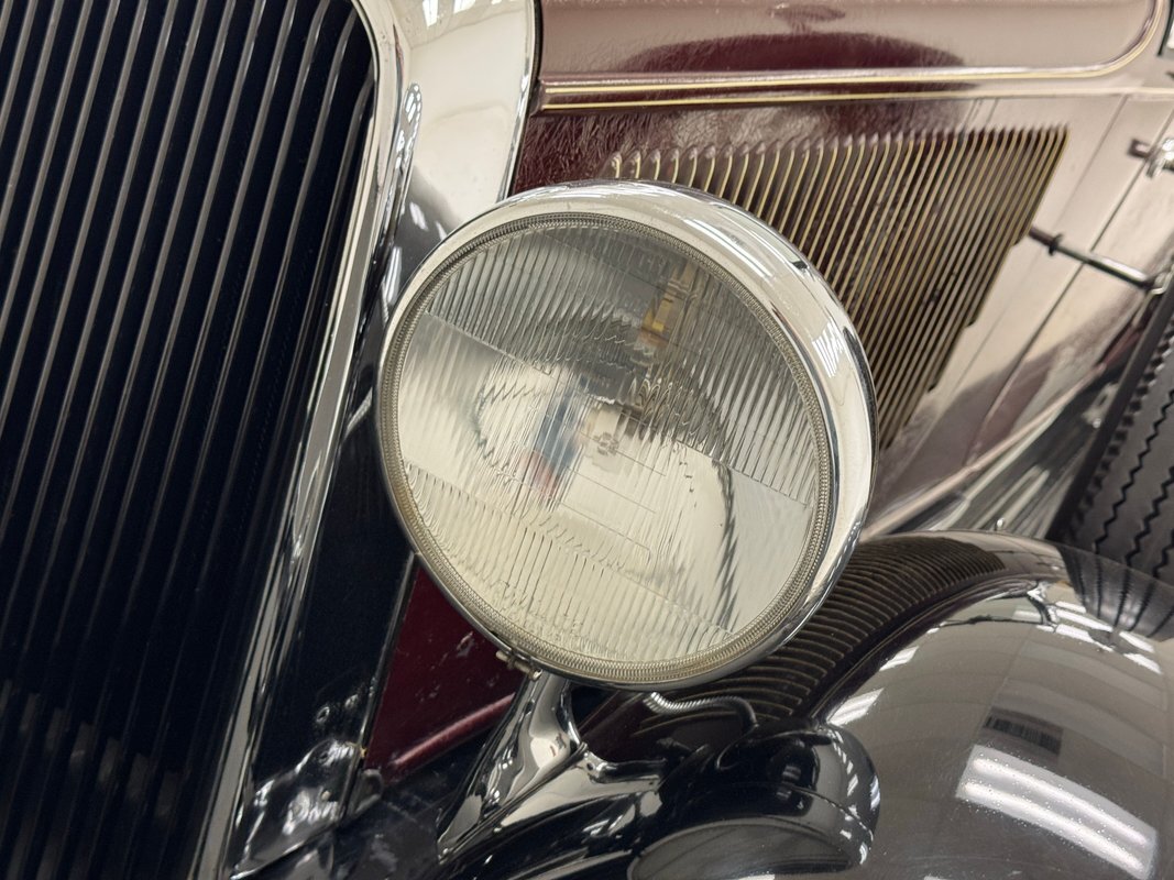 Plymouth-PB-1932-Roadster-13