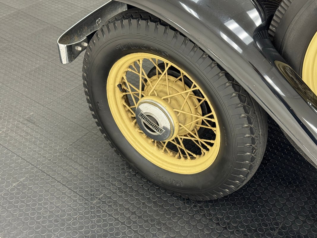 Plymouth-PB-1932-Roadster-15