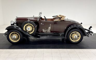 Plymouth-PB-1932-Roadster-3