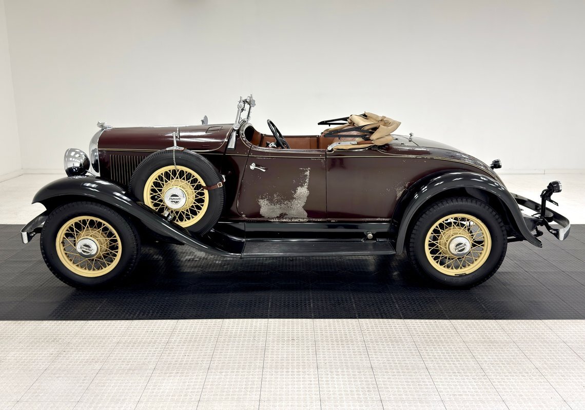 Plymouth-PB-1932-Roadster-3