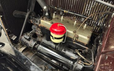 Plymouth-PB-1932-Roadster-37