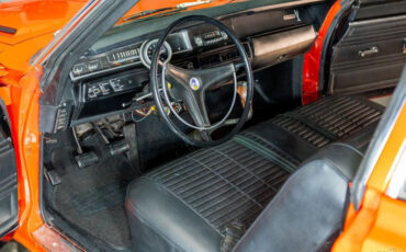 Plymouth-Road-Runner-1968-11
