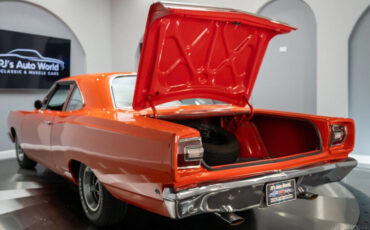 Plymouth-Road-Runner-1968-15