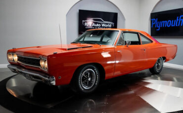 Plymouth-Road-Runner-1968-17