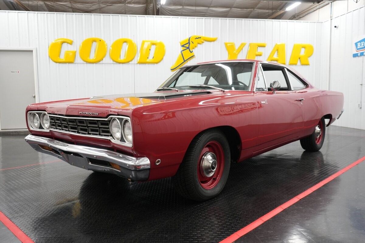 Plymouth-Road-Runner-1968-Coupe-1