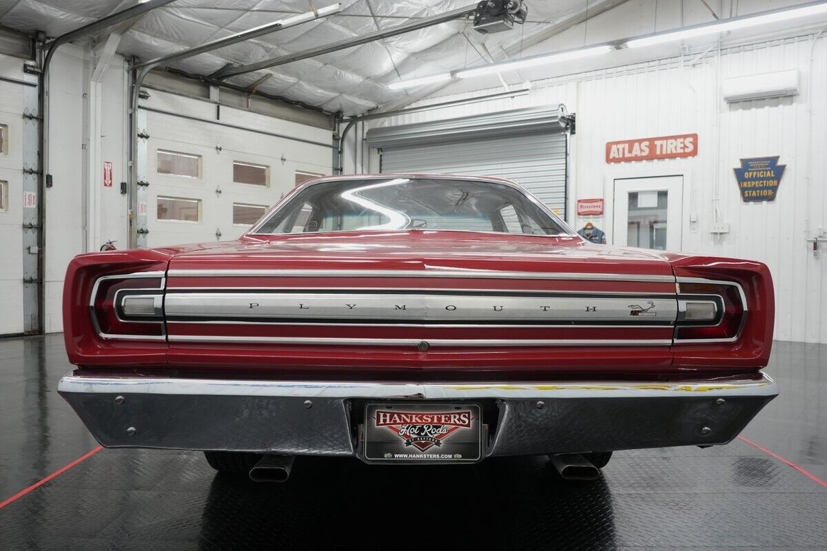 Plymouth-Road-Runner-1968-Coupe-12