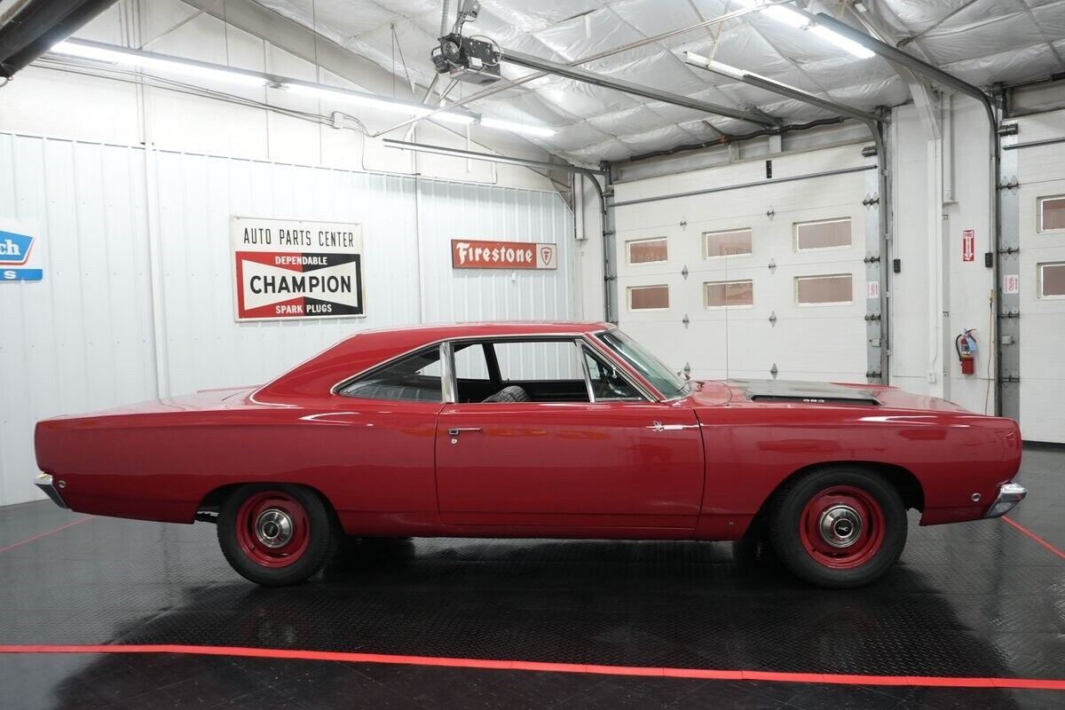 Plymouth-Road-Runner-1968-Coupe-17