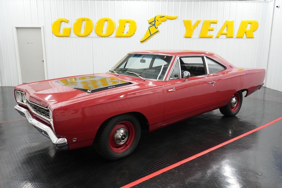 Plymouth-Road-Runner-1968-Coupe-2