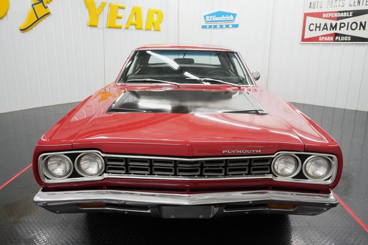 Plymouth-Road-Runner-1968-Coupe-26